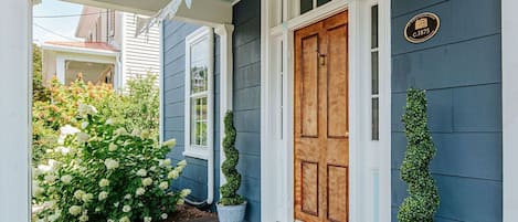 House, Private Bathroom (The Woodward) | Exterior