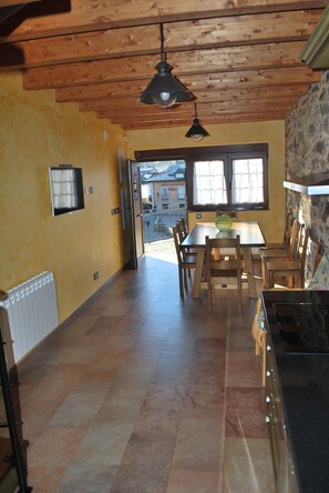 Dining - Vrbo Property (Molinaseca)