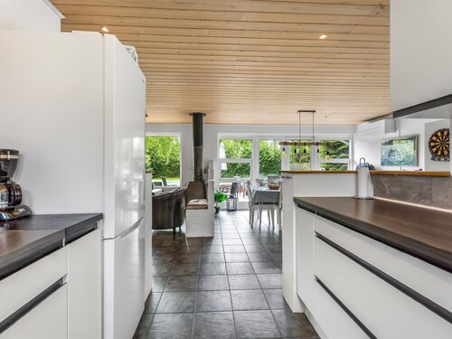 "Erna" - 900m from the sea by Interhome