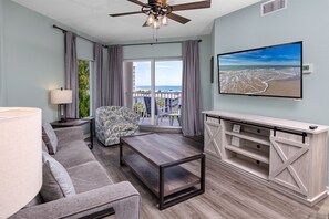 Smart TV, mesa de pingue-pongue