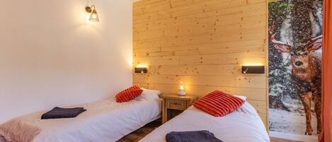 3 bedrooms, iron/ironing board, travel crib, free WiFi