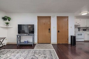 Interior - Creekside Stay | Clean & Cozy 2BR Near Airport (Anchorage)