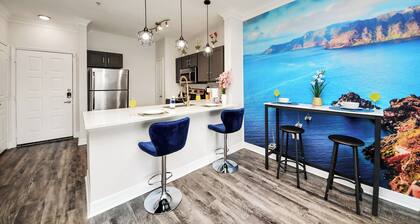 Santorini - 2BR/2Bath/NRG/Med Center/Pool/Gym/Sleeps 6