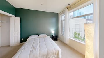 2 bedrooms, WiFi, bed sheets, wheelchair access