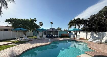 Boca Ciega Isle 3BR | Pool + Walk to Beach | Private House