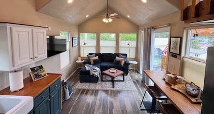 Walkable view location
Walkable view location, cozy stay