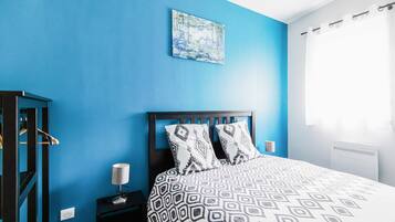 2 Schlafzimmer, Reisekinderbett, kostenloses WLAN