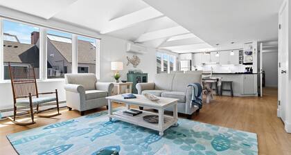Bay View on Camden Harbor condo 2BR, 2 baths, AC, fireplace
