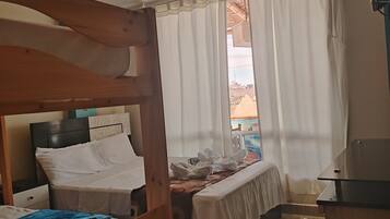 1 bedroom, internet, bed sheets