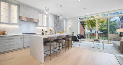 Luxury 4BR | High Park, Beach & Lake Views | Toronto