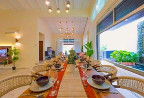 Dining - 20pax Bali Villa with Karaoke & BBQ Area (Ampang)