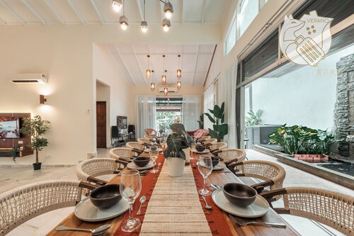 20pax Bali Villa with Karaoke & BBQ Area