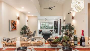 Villa | Comedor