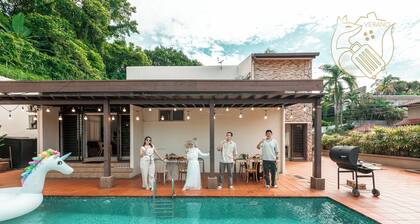 20pax Bali Villa with Karaoke & BBQ Area