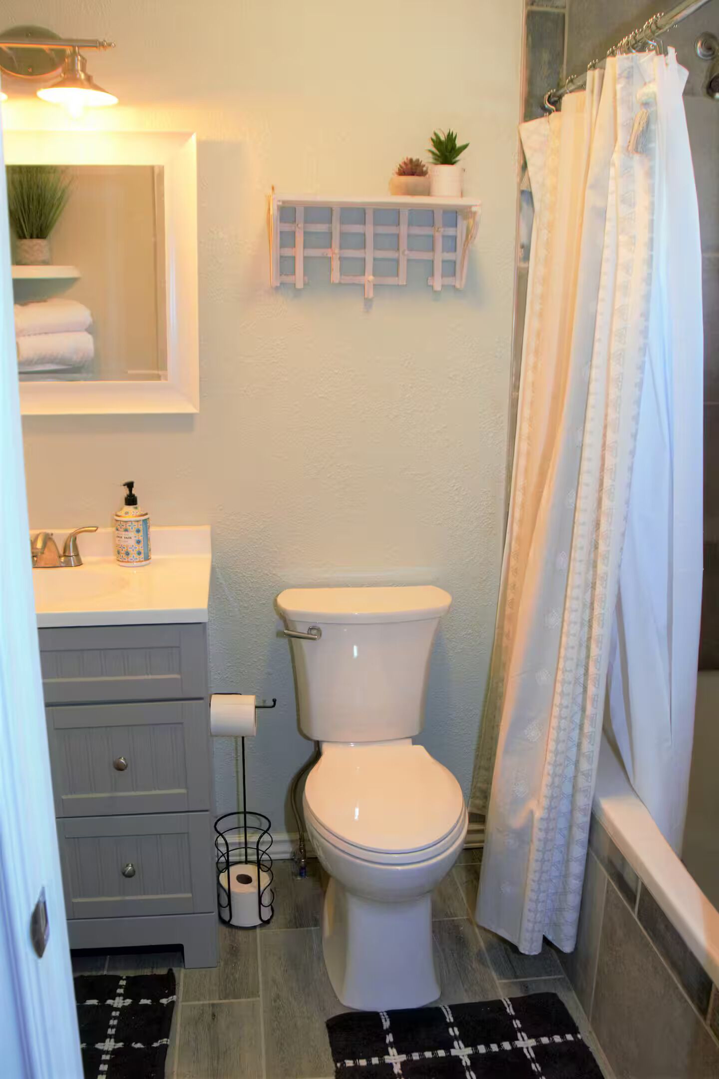 Jetted bath, hair dryer, towels, soap