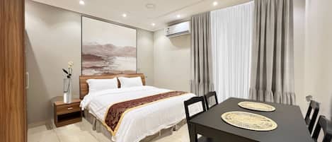 Deluxe Studio, City View | Free WiFi