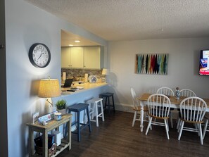 Dining - Sun, Sand, & Serenity: Beautiful 2 Bed, 2 Bath Ocean Block in North Ocean City (Ocean City)