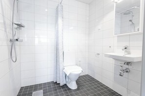 Bathroom - Stockholm Hotel Apartments Arlanda XPO (Arlandastad)