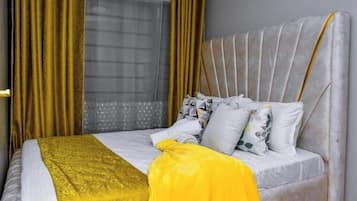 1 bedroom, iron/ironing board, internet, bed sheets