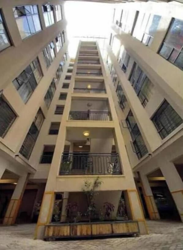Interior - Sahara bnbs (Meru)