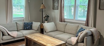 Cozy Cottage - Pet-Friendly with Fenced Yard