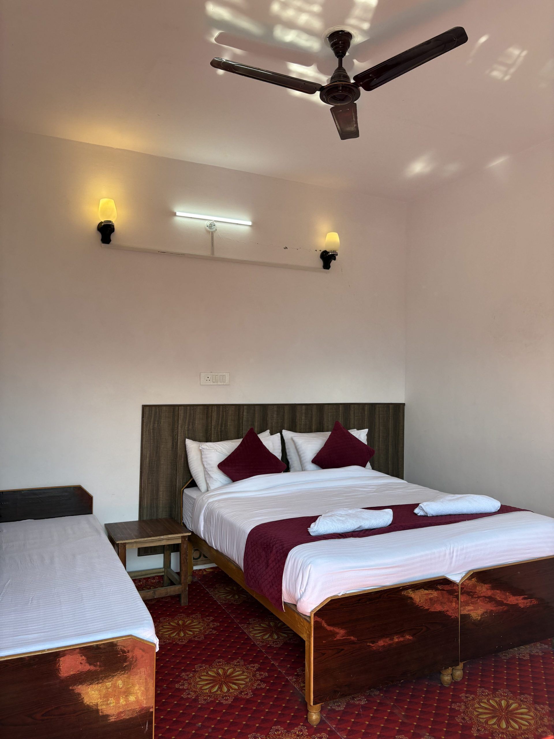 Luxury Triple Room, Balcony, Hill View