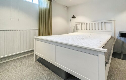 Nice apartment in Varberg with WiFi