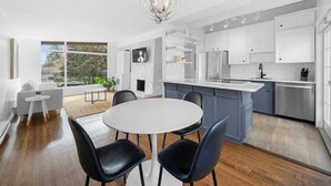 Unclassified image, 2 of 19, button - Bright 4BR Home + Huge Yard | Walk to Lonsdale (North Vancouver)
