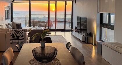 Drift Lodge Soma Bay, Sea Views from Sunrise to Sunset