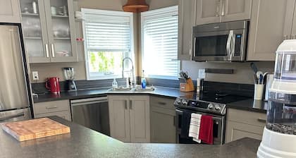 Sleep & Grill | 5BR, Huge Yard, Smoker, BBQ