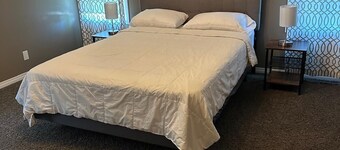 Sleep & Grill | 5BR, Huge Yard, Smoker, BBQ