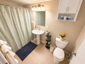 Bathroom - Vega Apartment Seattle (Seattle)