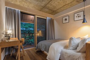 Economy-Doppelzimmer, Balkon, Bergblick | Hochwertige Bettwaren, individuell dekoriert, individuell eingerichtet