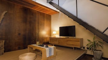 Suite Keluarga, balkon, pemandangan gunung | Interior