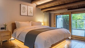 Family Suite, Balcony, Mountain View