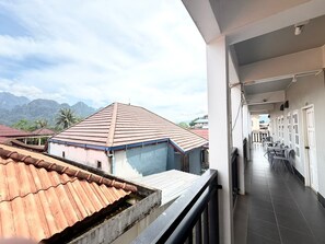 Property grounds - Cozy Corner Hotel (Vang Vieng)