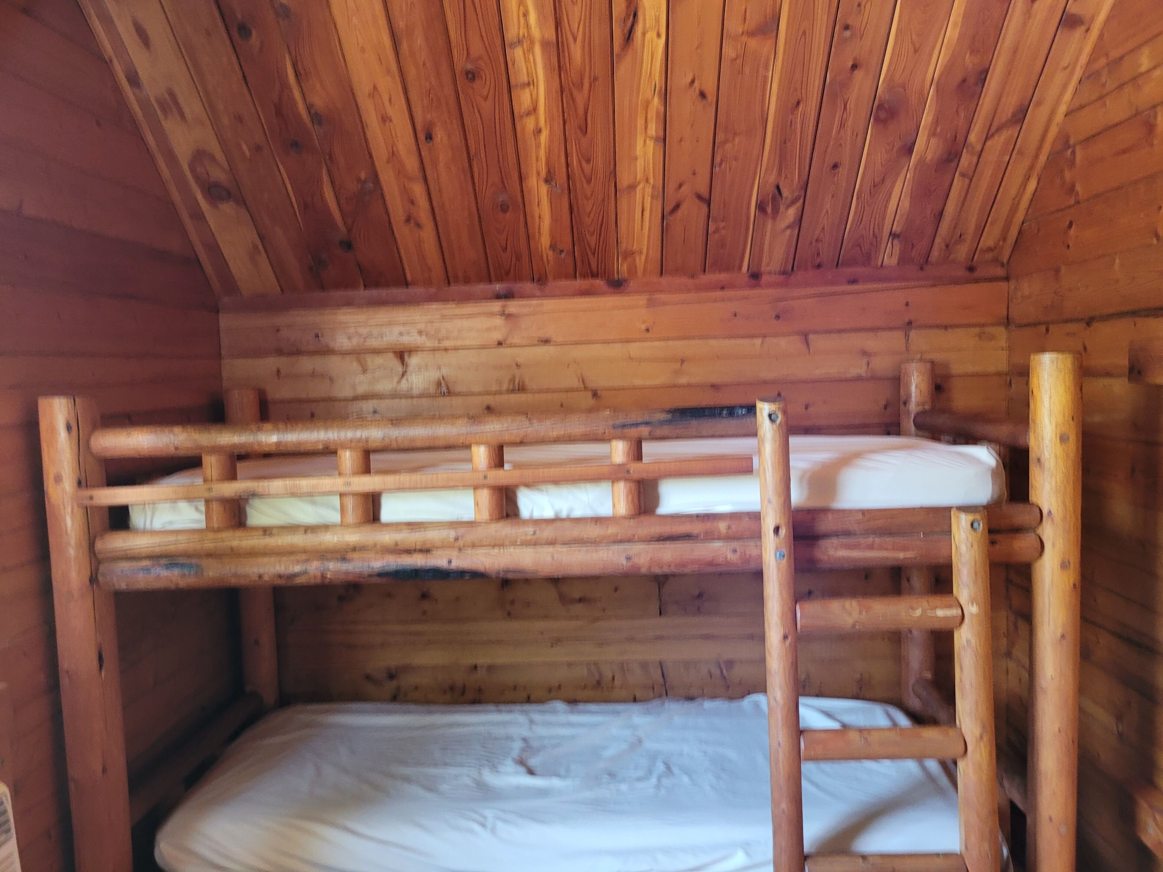 Standard Cabin, 2 Bedrooms, Lagoon View | Free WiFi, bed sheets