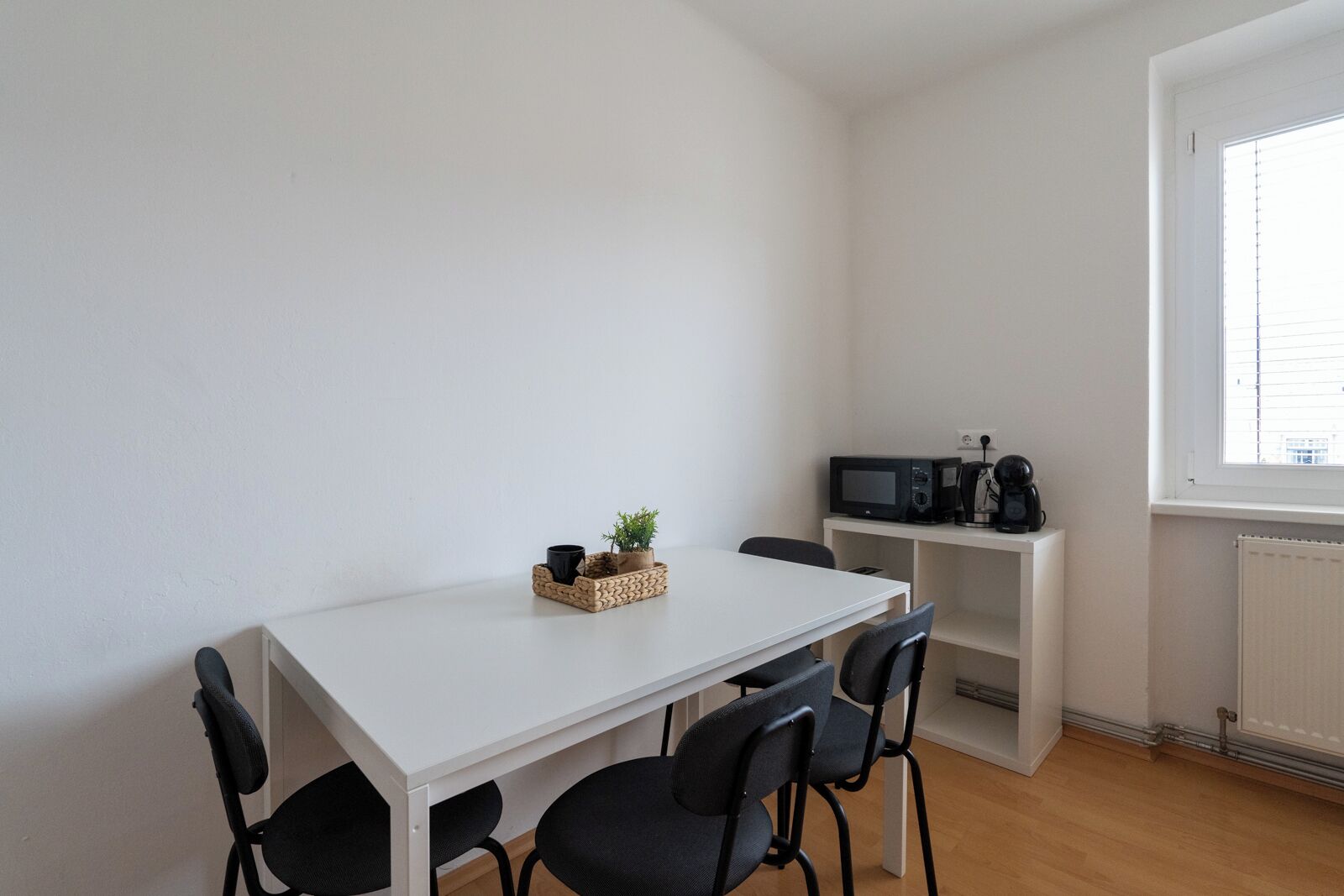 Classic Apartment, 1 Queen Bed with Sofa bed | Dining