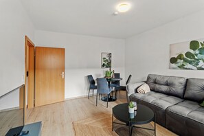 Apartamento Confort, 1 cama de matrimonio con sofá cama | Zona de estar