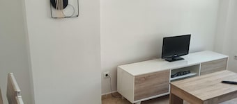 Apartment 300 meters from the beach and the marina
