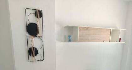 Apartment 300 meters from the beach and the marina