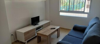 Apartment 300 meters from the beach and the marina