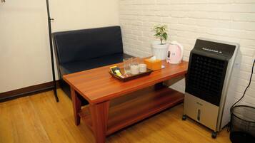 Standard Double Room | WiFi (free), bed sheets