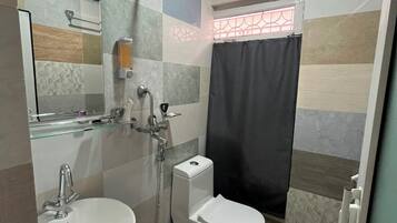 Shower, towels