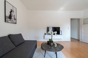 Comfort Apartment, 1 Queen Bed with Sofa bed | Living area