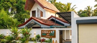 Sandila Surf and Stay Hiriketiya