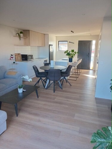 Affordable Entire House - Perfect for Families and Groups