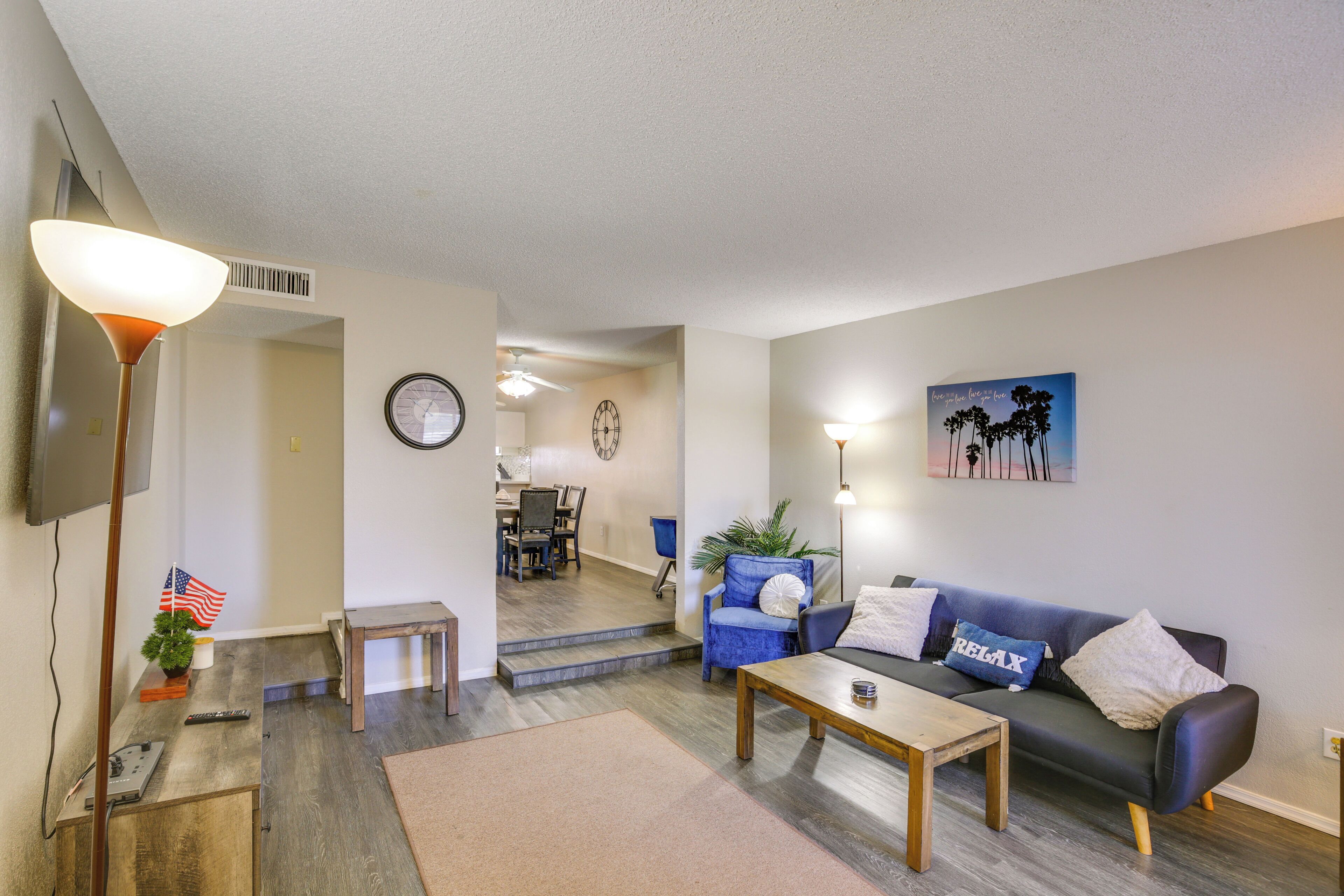 TV