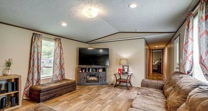 Golf, Beaches & More! Pet-Friendly Home in Leland