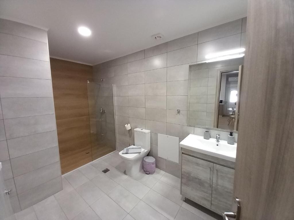  ALMYROS 3 | Bathroom | Shower, hair dryer, towels, soap